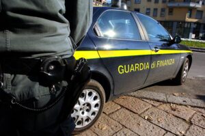 Anziani nel mirino dei truffatori: arrestato a Battipaglia un falso finanziere