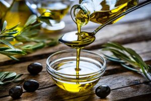 Estate: caldo, luce e ossigeno sono i principali nemici dell’olio extravergine d’oliva