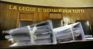 Sono sotto processo ma spero che il PM trovi il modo di scagionarmi