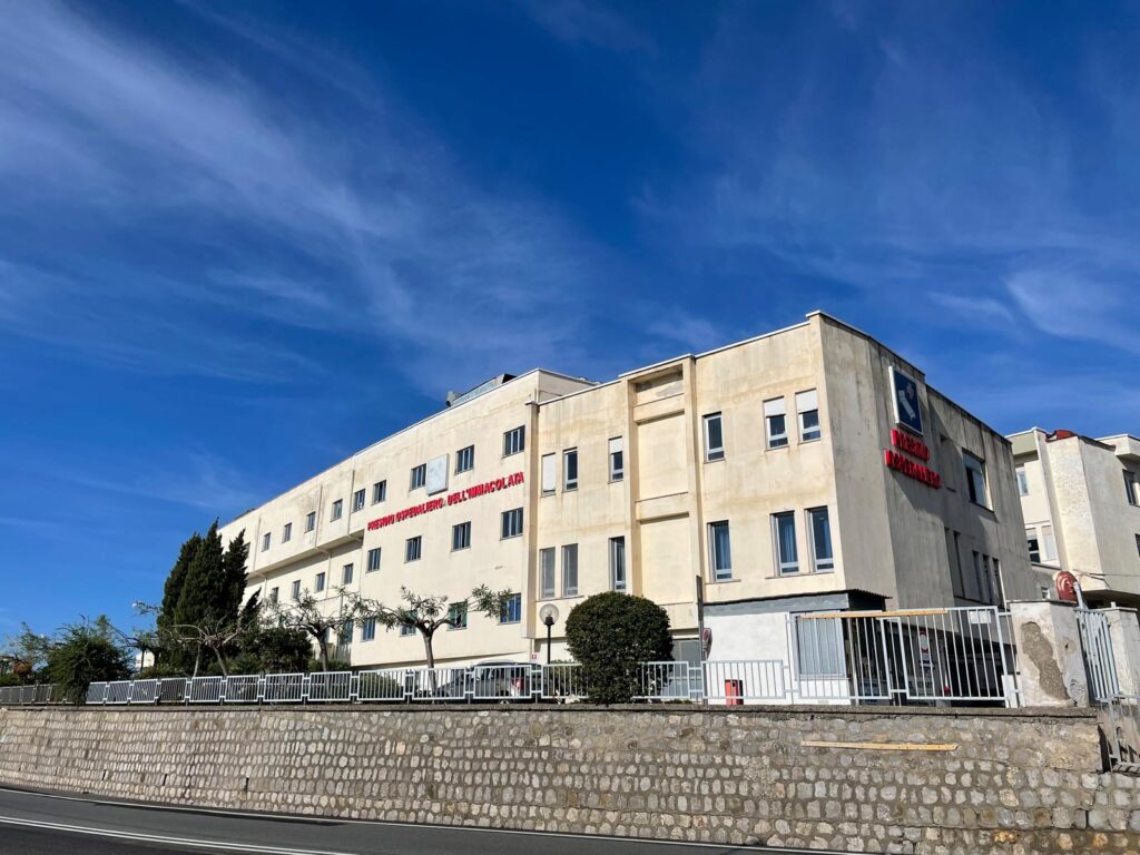 Ospedale di Sapri, l’allarme della Fials Salerno: «Senza Punto nascita e con ferie forzate, la struttura si svuota»