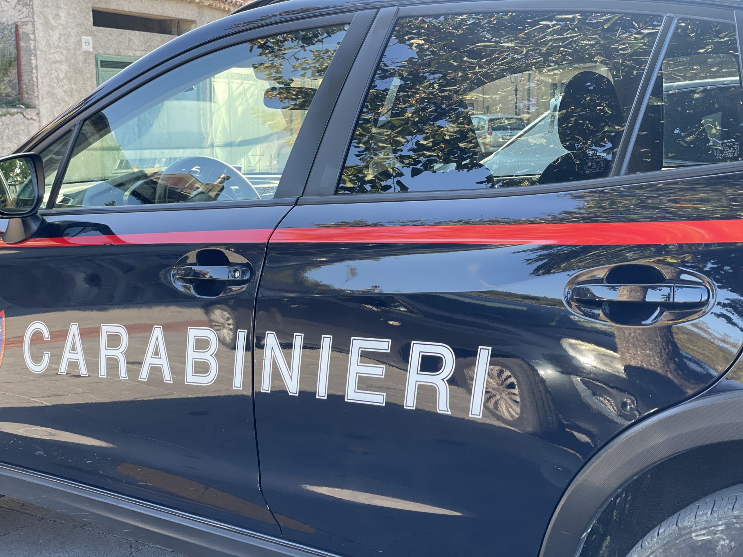 Eboli, incinta e picchiata davanti ai figli: scatta l’ordine di protezione