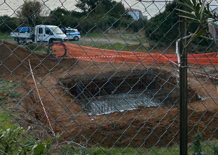 Palinuro, continua la battaglia legale contro l’antenna alle Saline: mobilitazione cittadina e interrogazione parlamentare