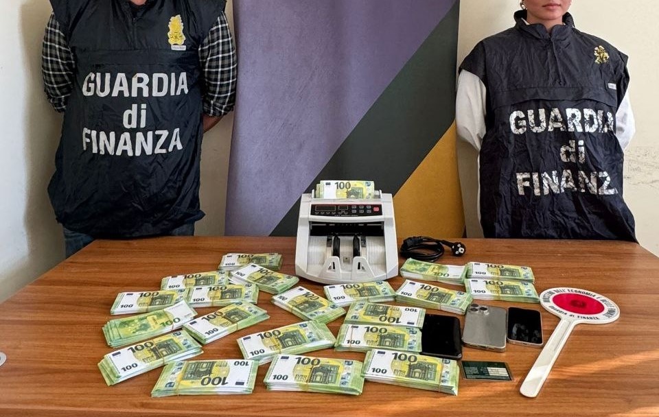 Arresto sindaco Santa Marina: mazzetta da 100 mila euro per un permesso a costruire