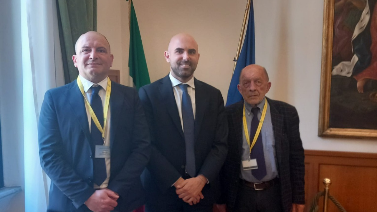 Sant’Arsenio, Vricella e Ippolito al MIT: confronto con il sottosegretario Ferrante