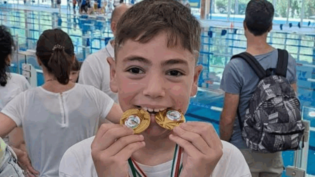 Castellabate festeggia Vincenzo Guida: protagonista ai campionati di nuoto pinnato