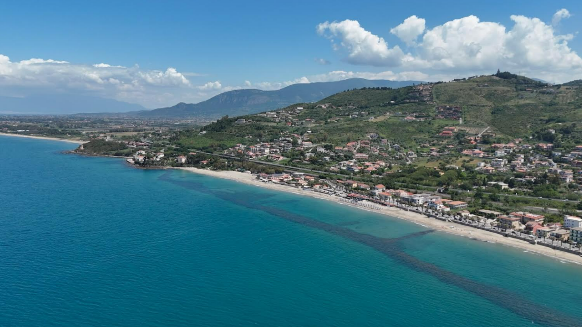 Alle spiagge di Agropoli la bandiera verde dei pediatri 2025