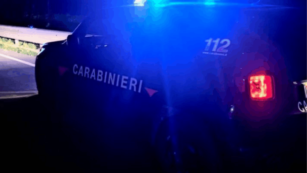 In autostrada contromano, dramma sfiorato tra Polla e Atena: carabinieri evitano la tragedia