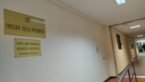 Torraca, sindaco sotto accusa per presunta violenza sessuale: lunedì l’incidente probatorio