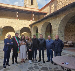 Cuccaro Vetere incanta la stampa internazionale: ospite del Convento francescano la giornalista spagnola Marta Sader