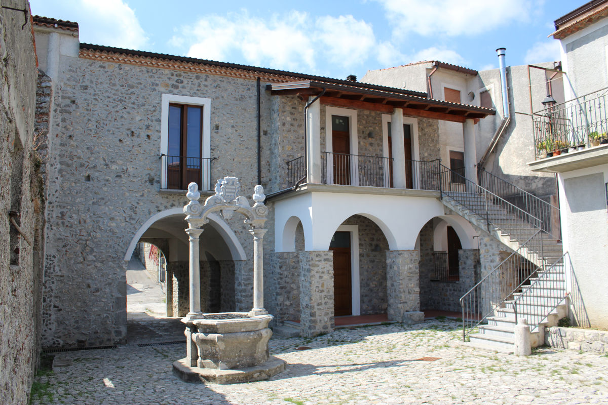 Tortorella riscopre la sua storia italo-greca: il Palazzo Marchesale ospita studiosi, archeologi ed esperti