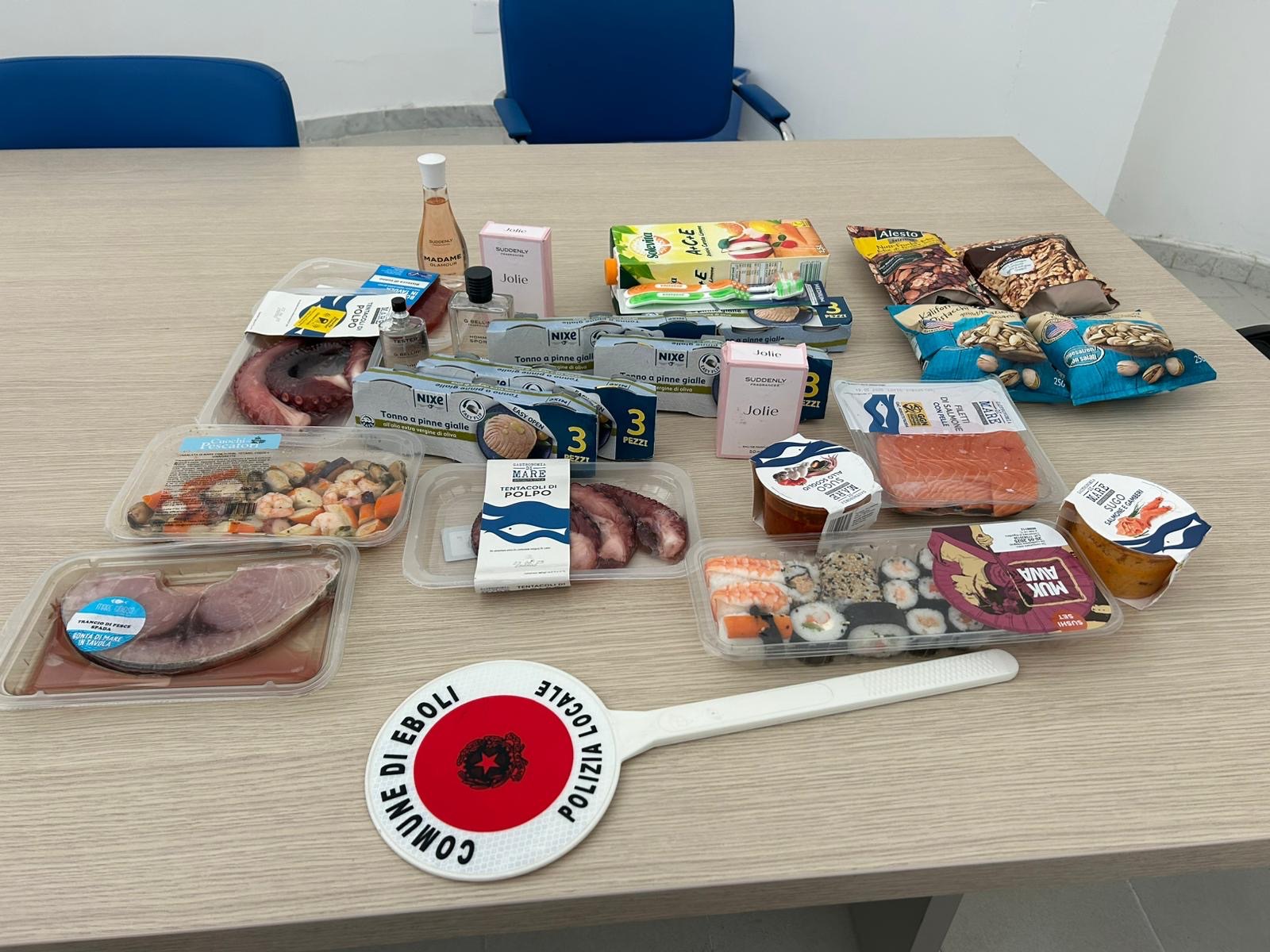 Eboli, furto alla Lidl: 33enne fermato dalla municipale dopo una colluttazione