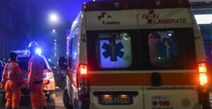 Capaccio Paestum, scontro tra auto e moto: motociclista ferito
