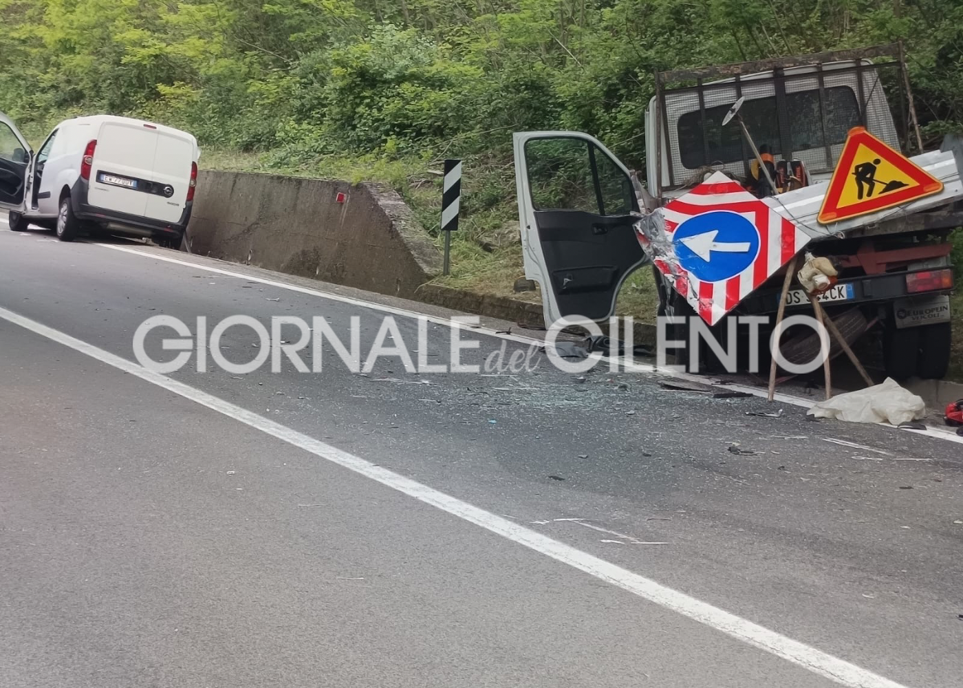 Schianto tra Atena Lucana e Brienza: un ferito grave