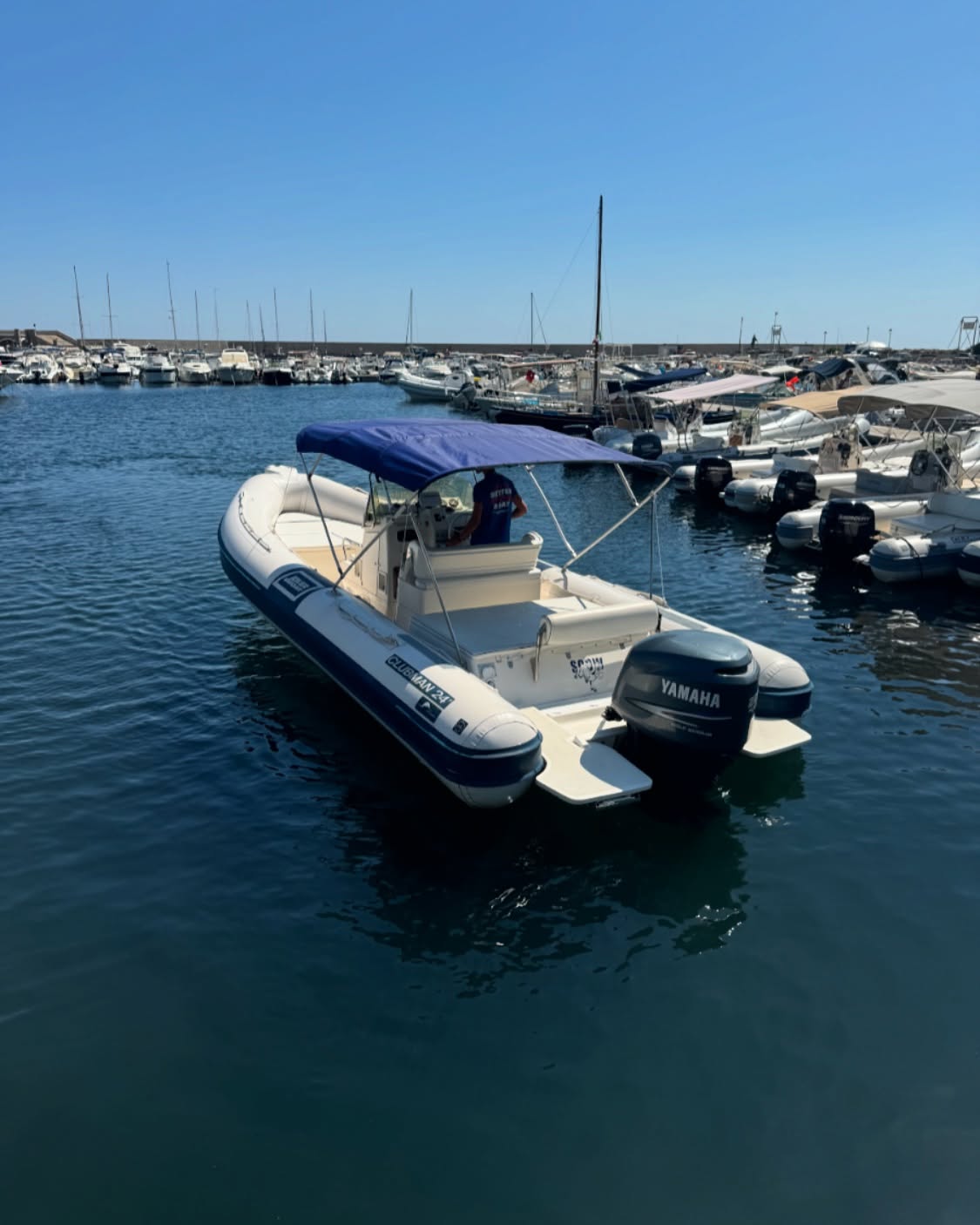 Furto nella notte al porto di Casal Velino: rubato un gommone con motore Yamaha