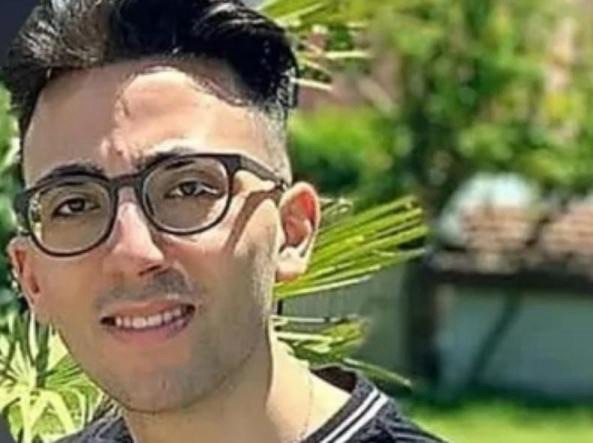 Tragedia sull’A2 tra Eboli e Battipaglia: oggi i funerali di Luigi Savo, 27enne morto in moto