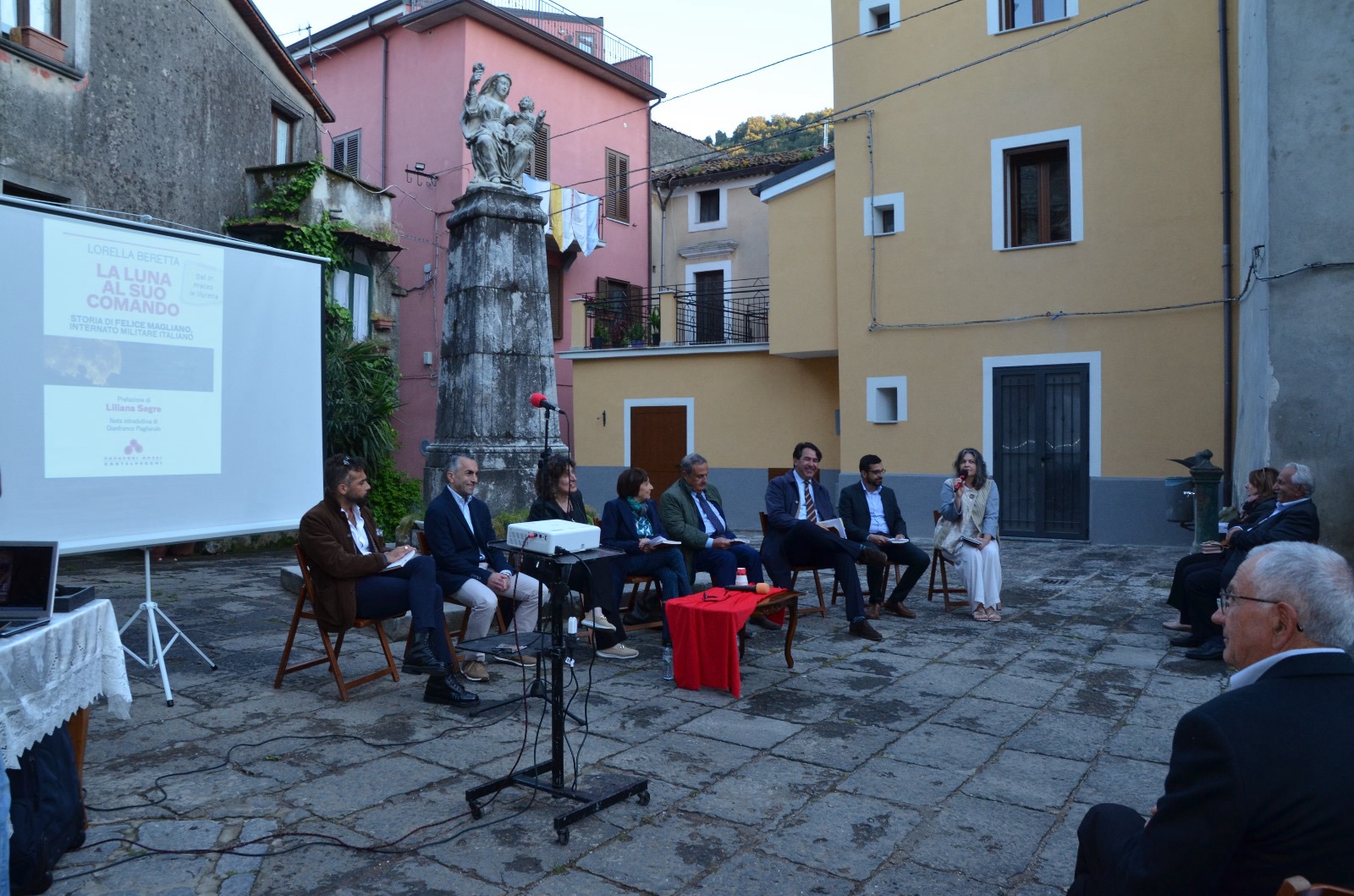 Partito il ciclo di eventi per “La Luna al Suo Comando” di Lorella Beretta
