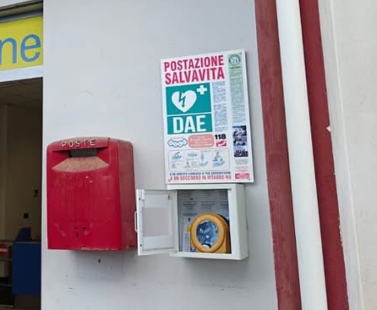 Bosco, accusa malore durante la festa: salvato dal defibrillatore