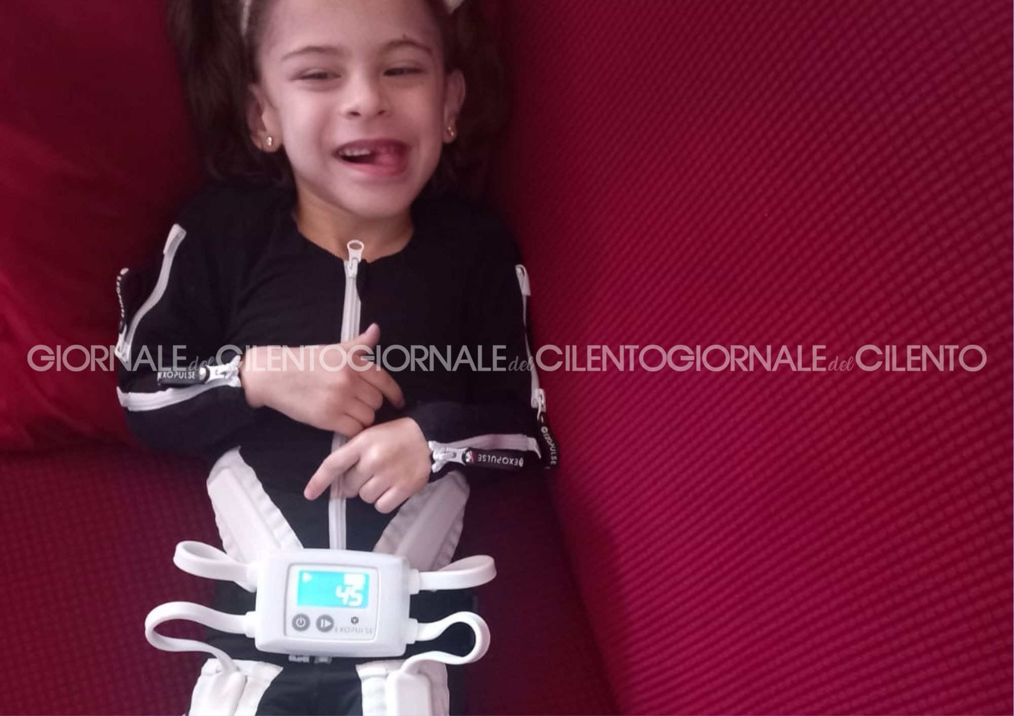 Sapri: una ‘neurotuta’ per aiutare a camminare la piccola Jacqueline