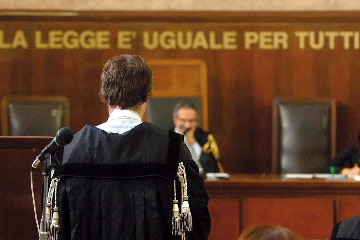 Abusi sulla figlia minorenne della compagna: condannato a sette anni di reclusione