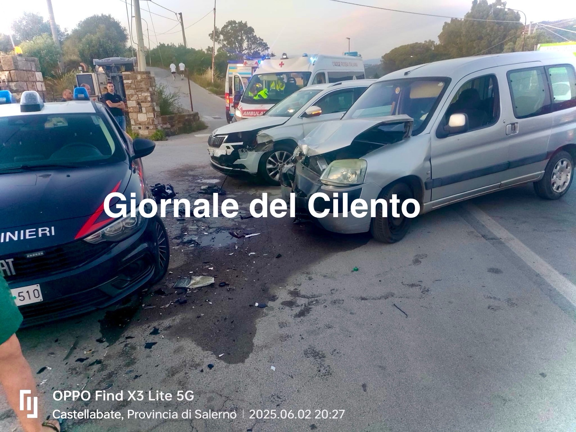 Castellabate, incidente sulla Via del Mare: coinvolta un’intera famiglia e una pattuglia dei carabinieri