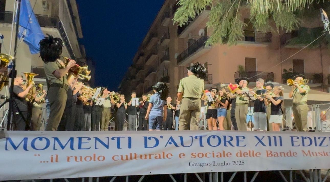 Battipaglia, grande emozione con la Fanfara dei Bersaglieri Garibaldi