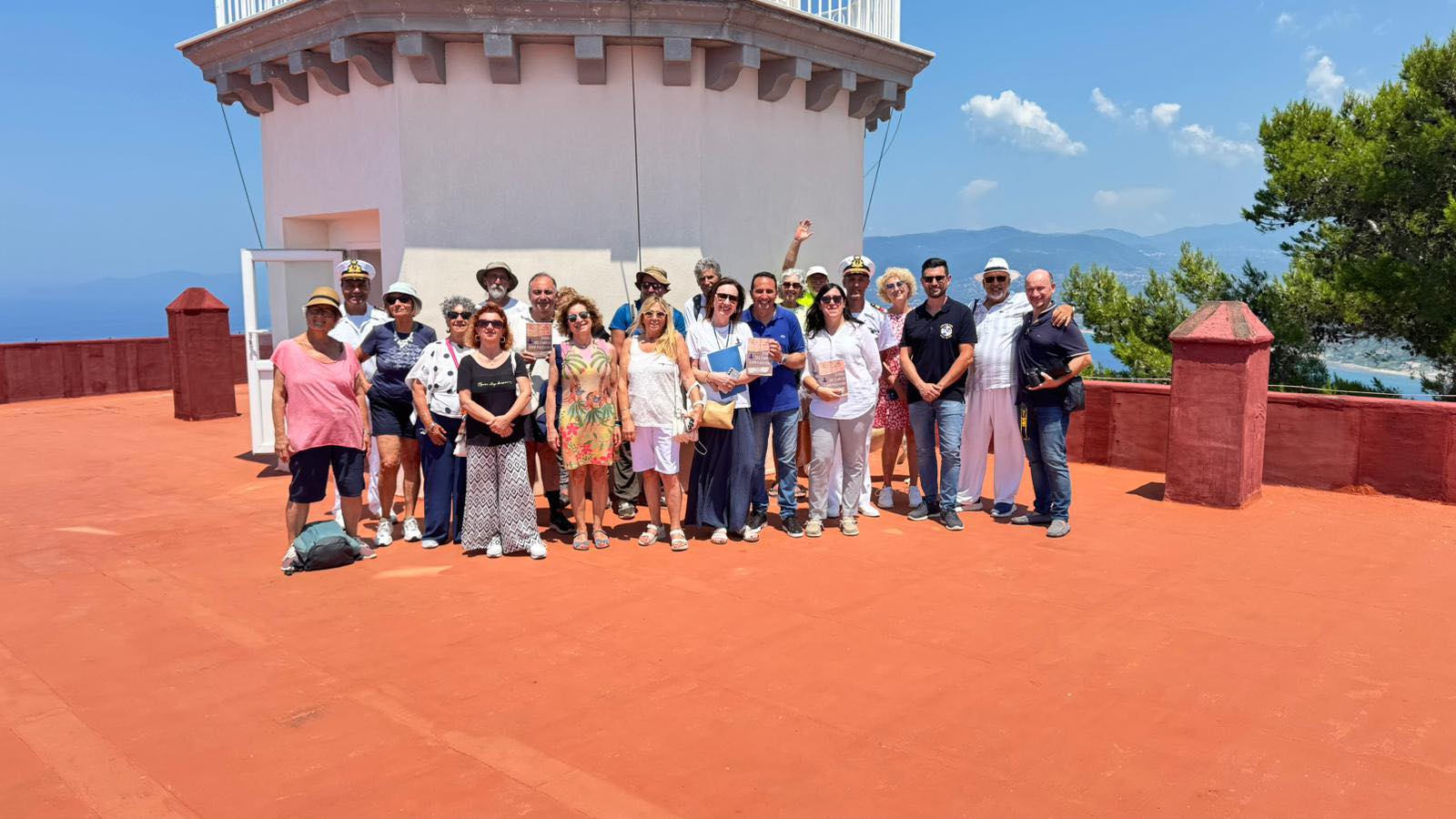 Il Faro di Capo Palinuro incanta studiosi e appassionati in visita da ogni parte d’Italia