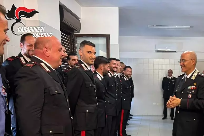 Il generale La Gala in visita alle compagnie di Sala e Sapri