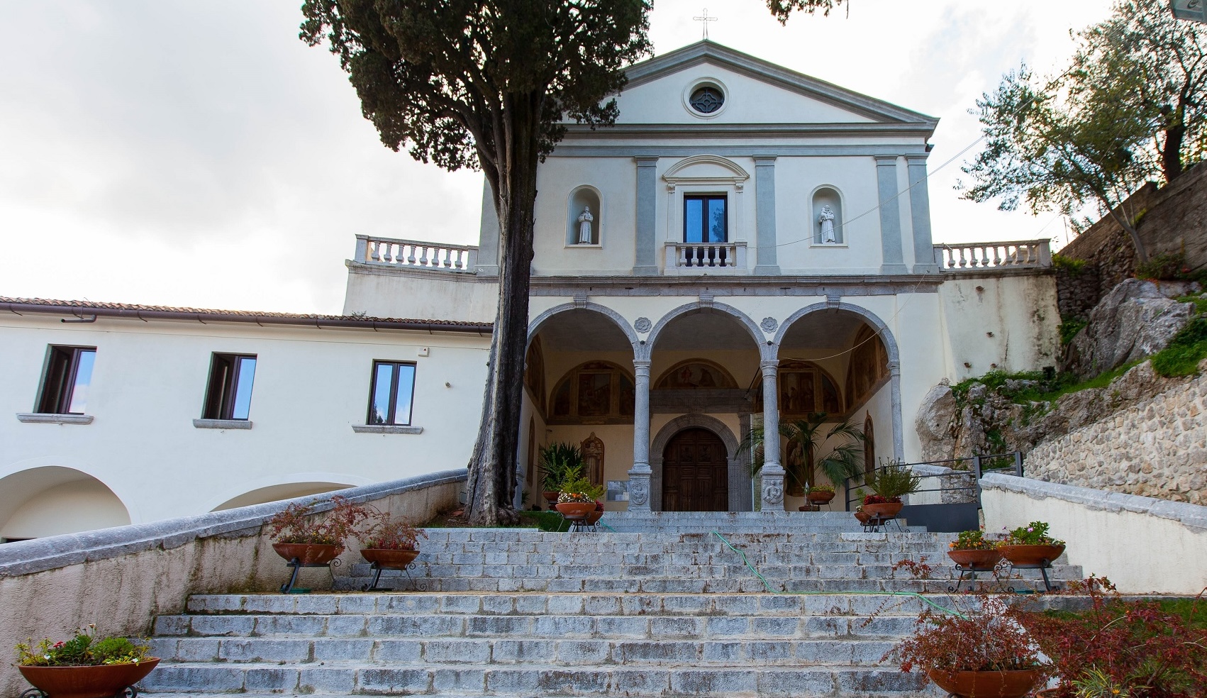 Il gusto dell’integrazione: cibo, religioni e culture a confronto sul sagrato del convento di Polla