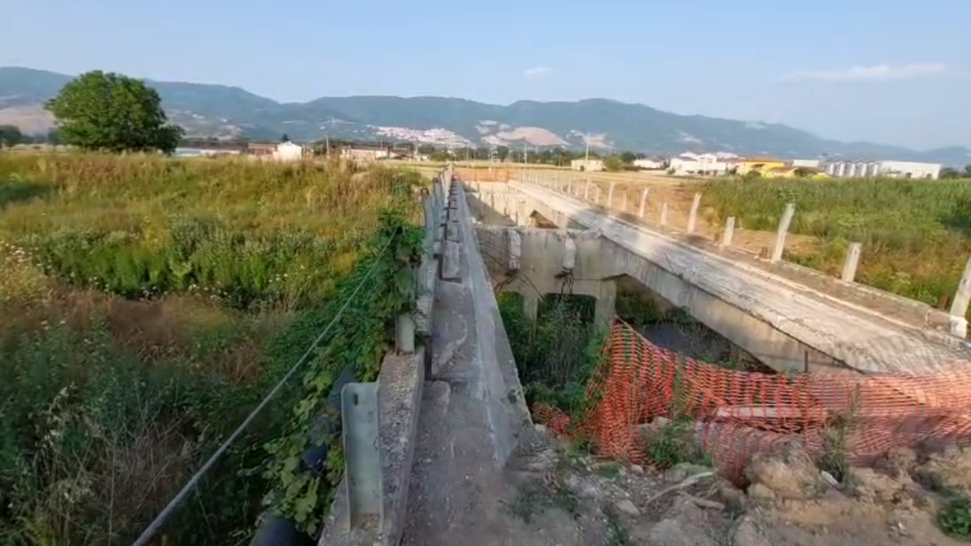 Ponte Tanagro, tutto fermo: ma c’è chi non si arrende