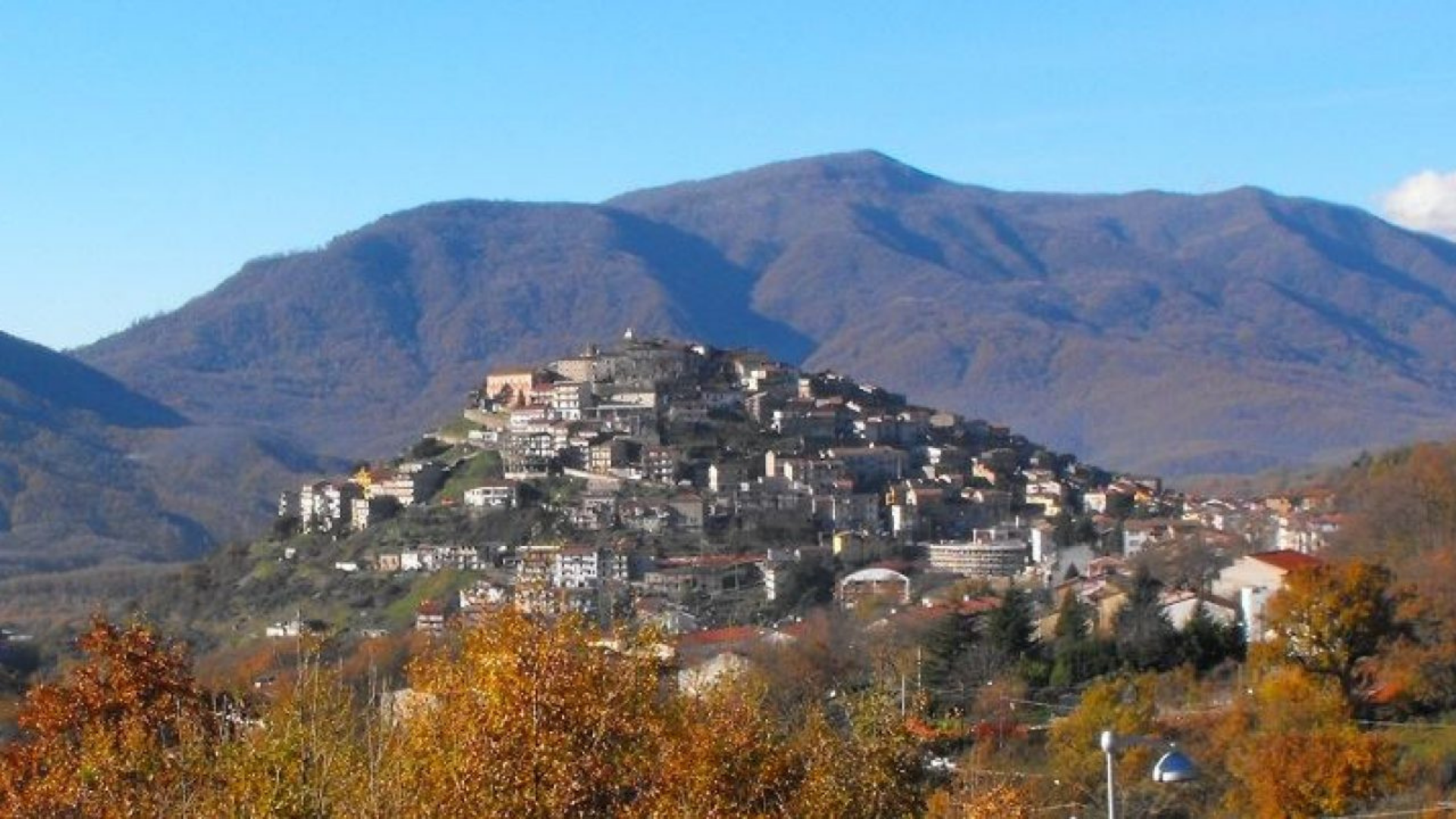 Sanza, al via i lavori per l’albergo diffuso: «È iniziata la vera sfida»