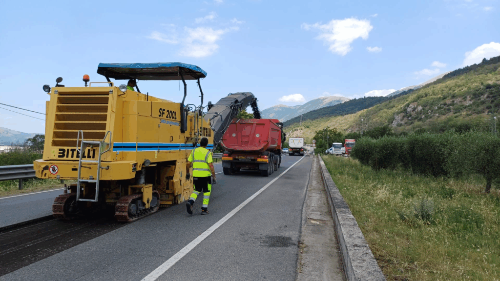 Anas: avviati i lavori di nuova pavimentazione sulla SS19 “delle Calabrie”