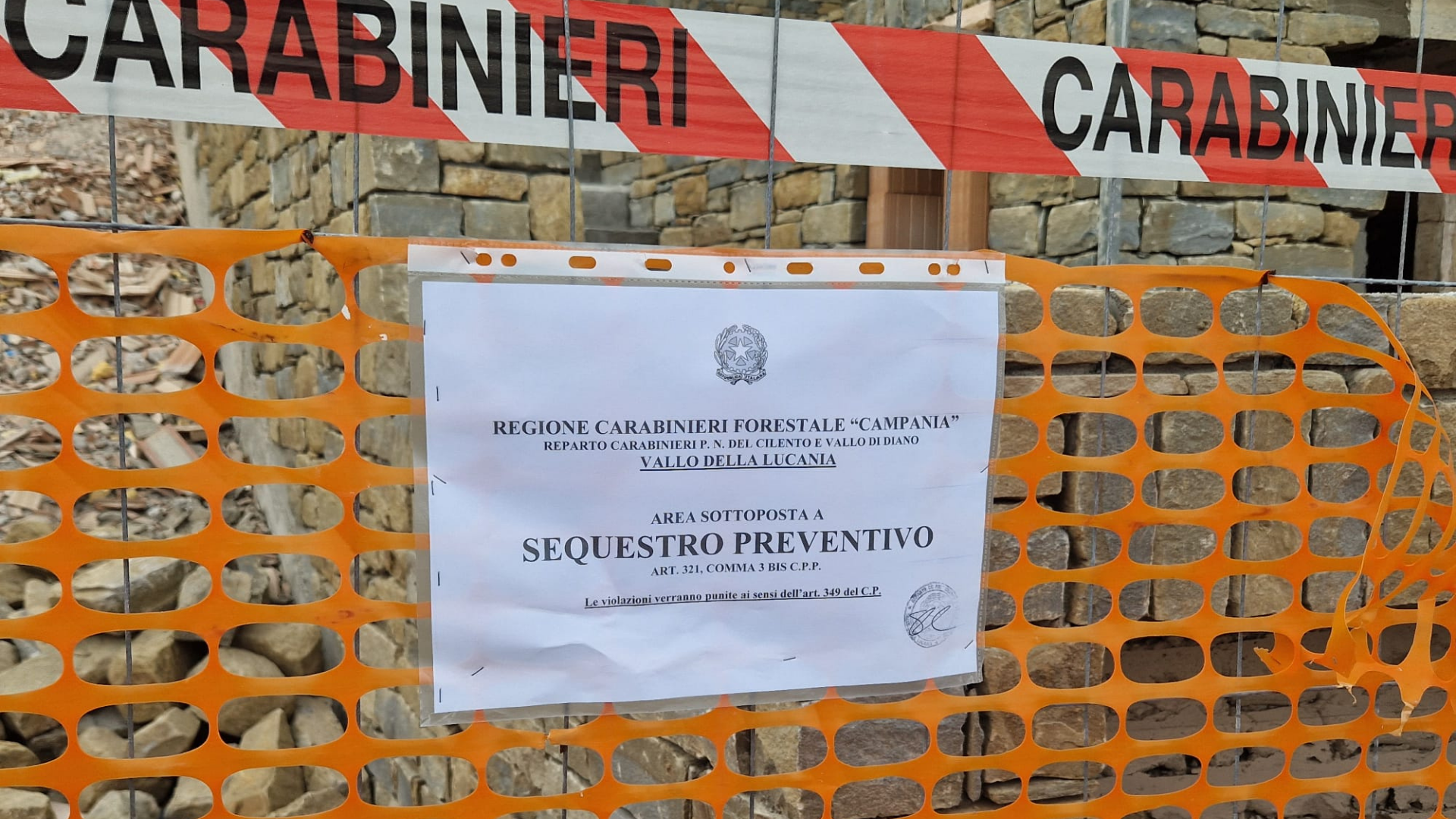 Sequestro a Pioppi: sigilli a un fabbricato a pochi metri dal mare e 5 denunce