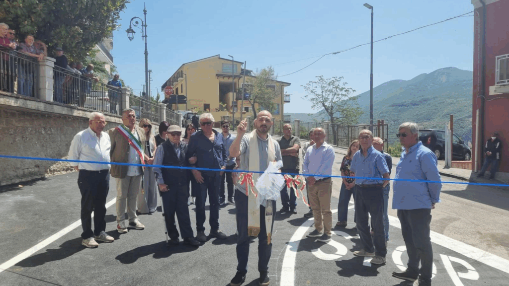 Inaugurata oggi a Roscigno la nuova “Via 4 novembre”
