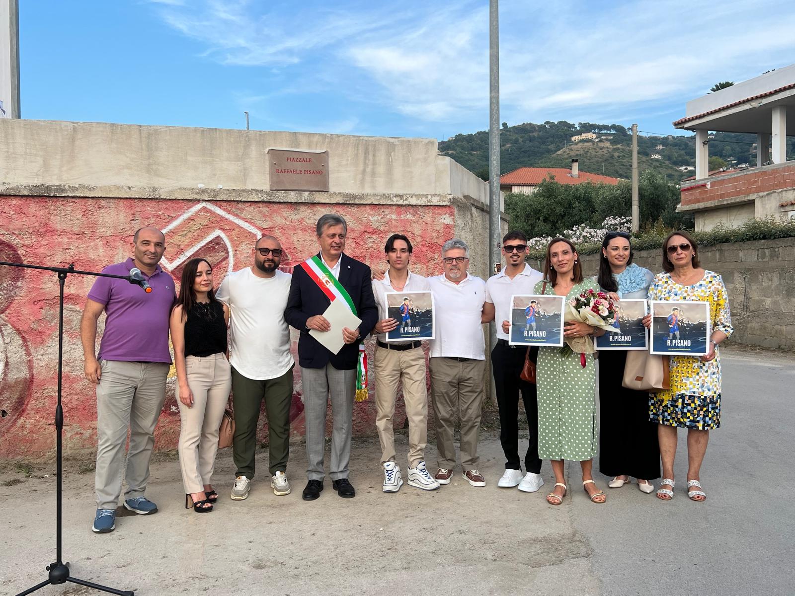 Castellabate ricorda l’ex calciatore Raffaele Pisano: a lui intitolato l’antistadio del “Carrano”