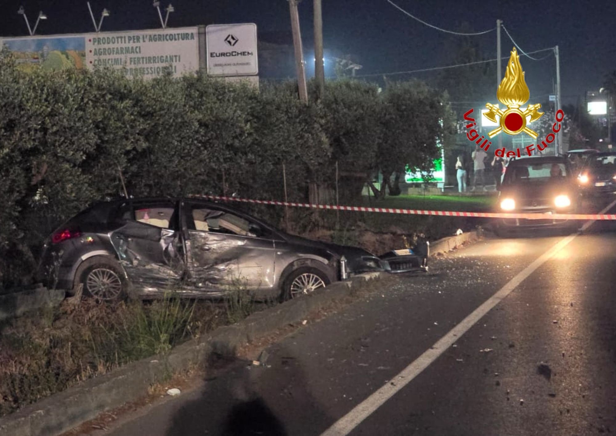 Maxitamponamento nella notte a Santa Cecilia di Eboli: 8 feriti, cinque le auto coinvolte