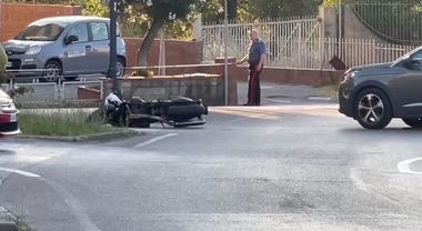 Moto travolta da un’auto all’ingresso di Vallo della Lucania: attimi di paura, sfiorata la tragedia