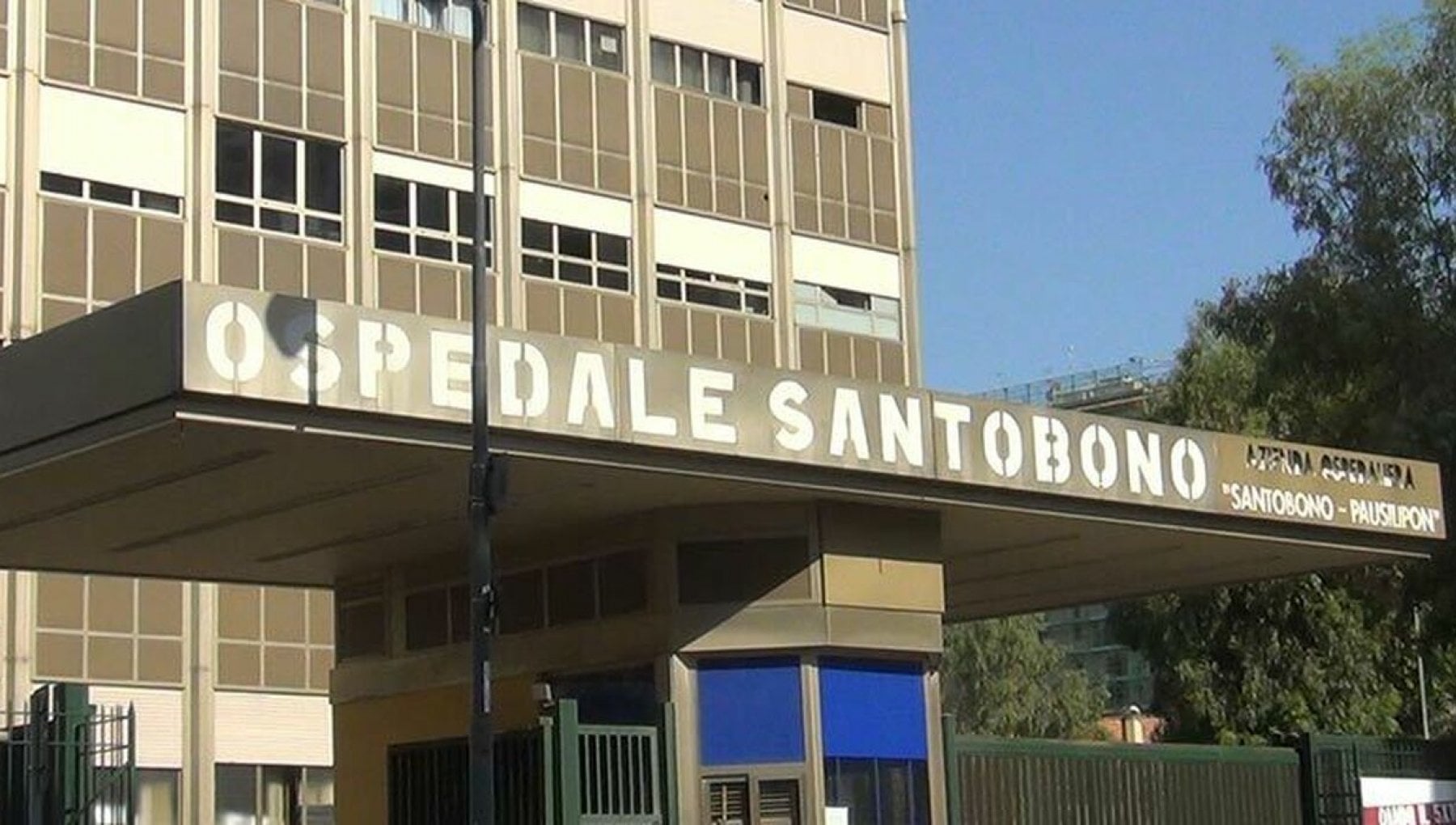 Vibonati, restano gravi le condizioni del neonato. La madre chiede la revoca della sospensione