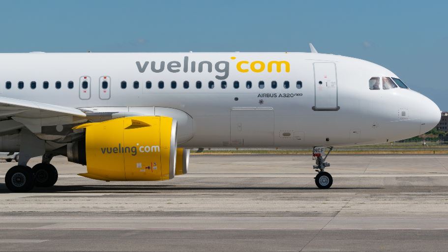 Vueling inaugura i voli su Salerno: domani il primo arrivo da Parigi