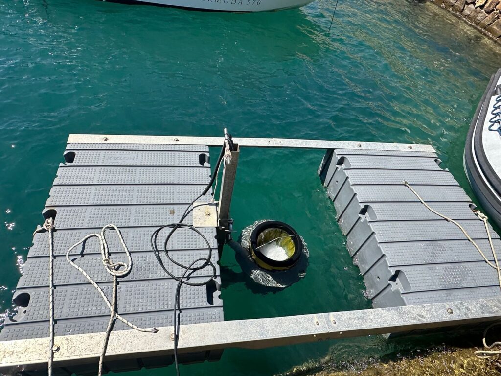 Castellabate, torna in funzione il dispositivo “Seabin” per la pulizia del mare