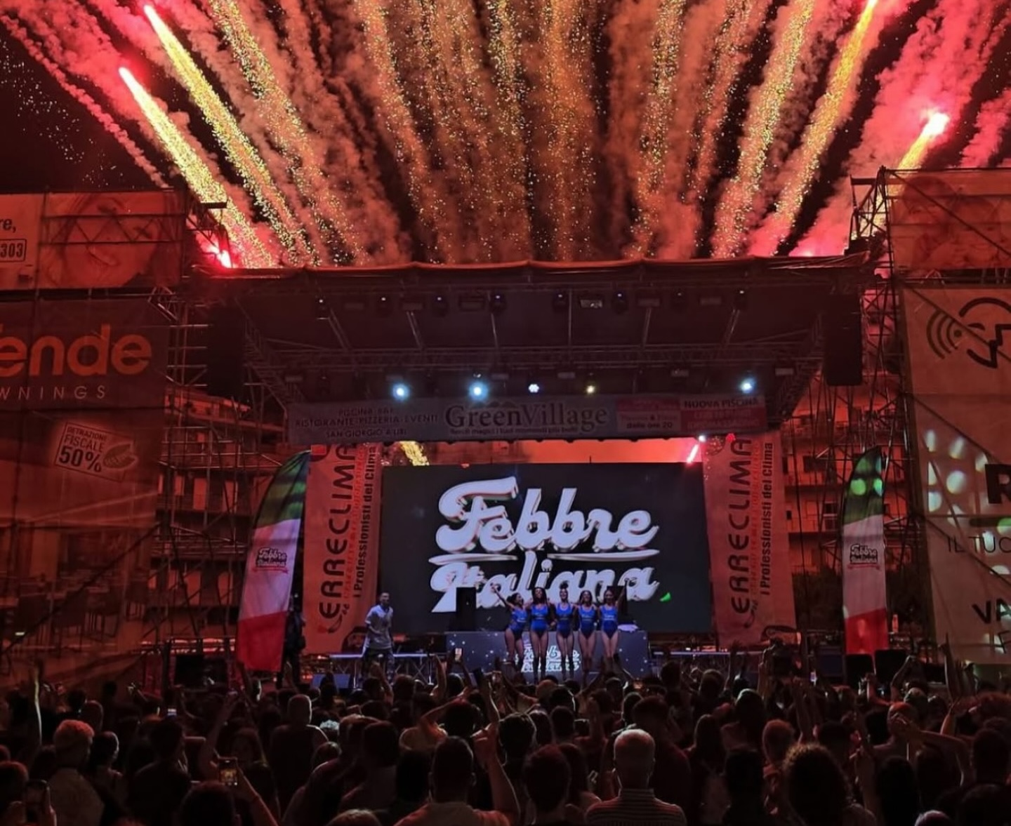 A Polla arriva “Febbre Italiana”: la grande discoteca dance per i giovani e le famiglie