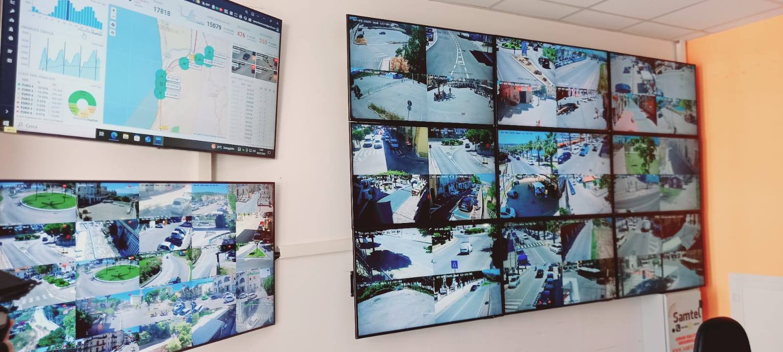 Agropoli, 117 occhi sulla città: ecco la sala operativa del comando di Polizia municipale