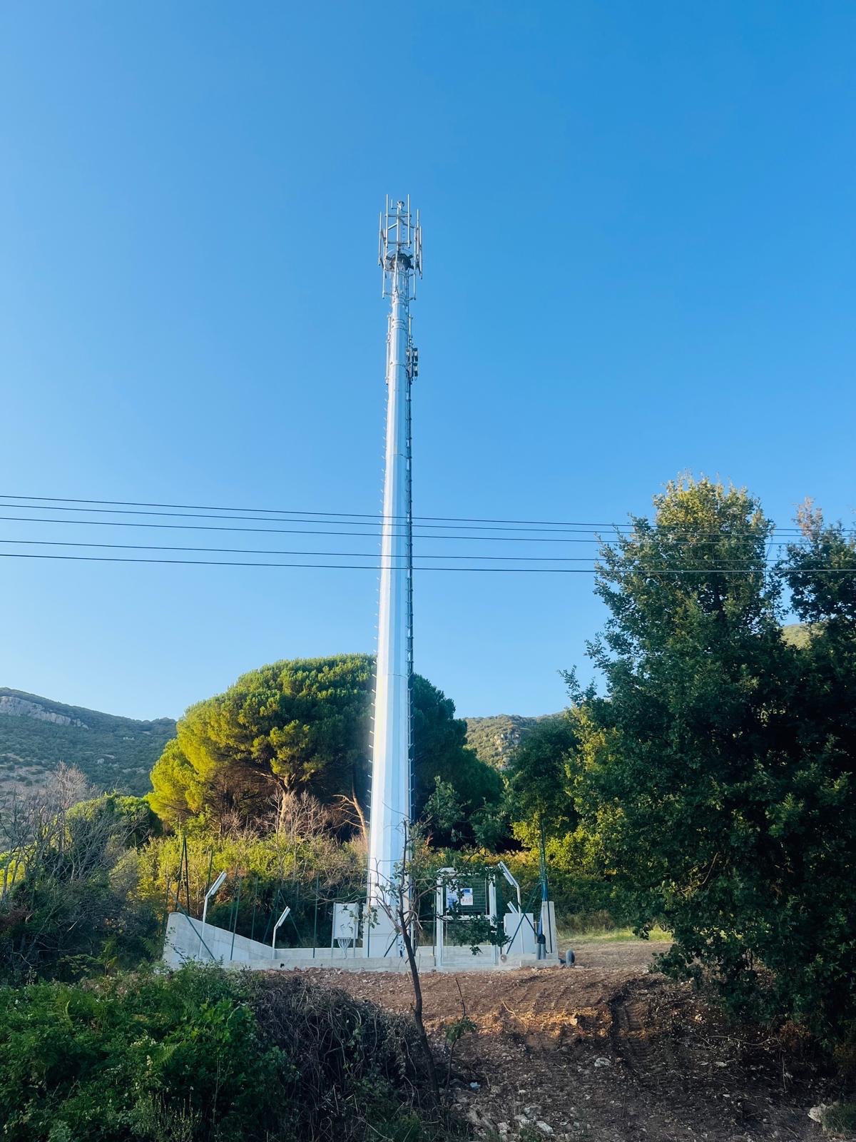 «Ci hanno ignorato, ora parliamo noi». A Capaccio la cittadinanza si mobilita contro l’antenna 5G