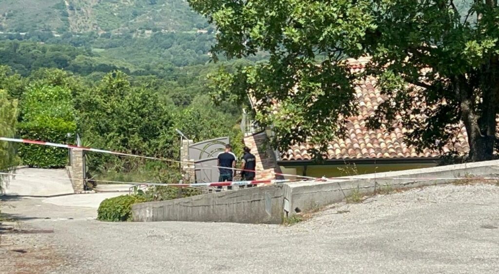 Sparatoria Centola: arrestato l’albanese ferito. Conclusa l’autopsia sull’amico ucciso