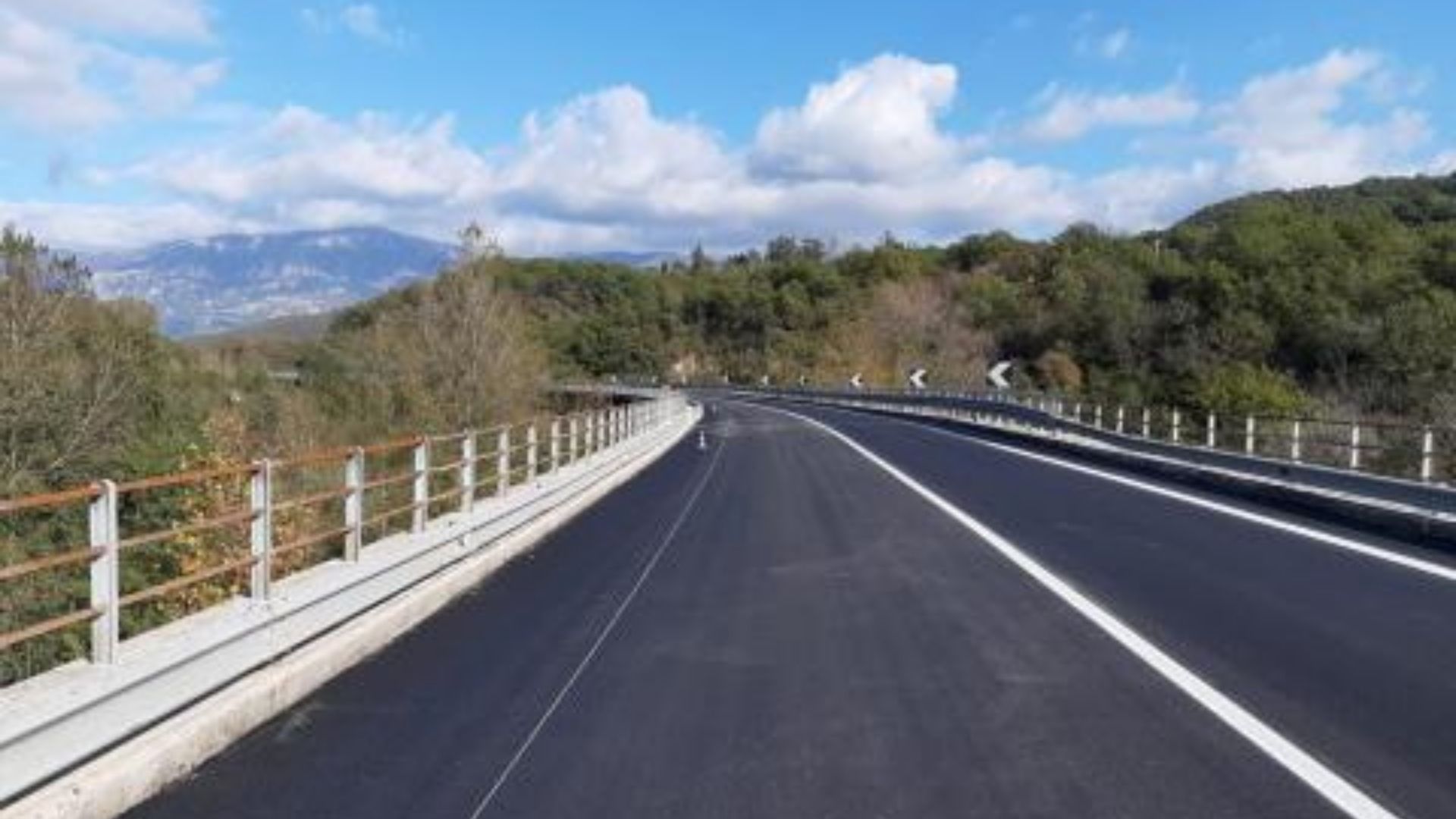 Anas: attività di nuova pavimentazione in corso sulla SS691 Fondo Valle Sele