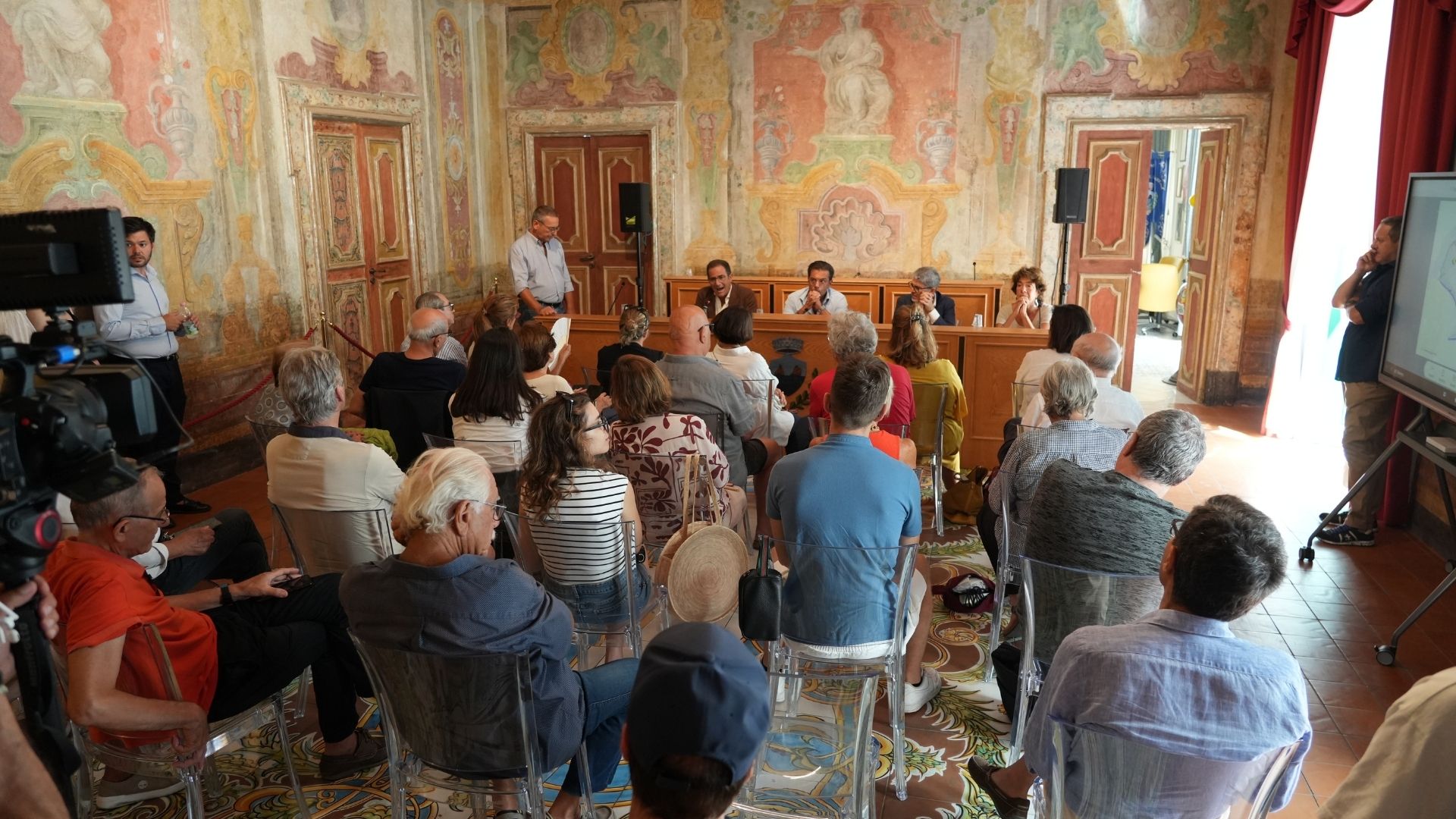 Vietri sul Mare, la Costiera amalfitana e Cava de’ Tirreni contro l’allargamento del porto di Salerno