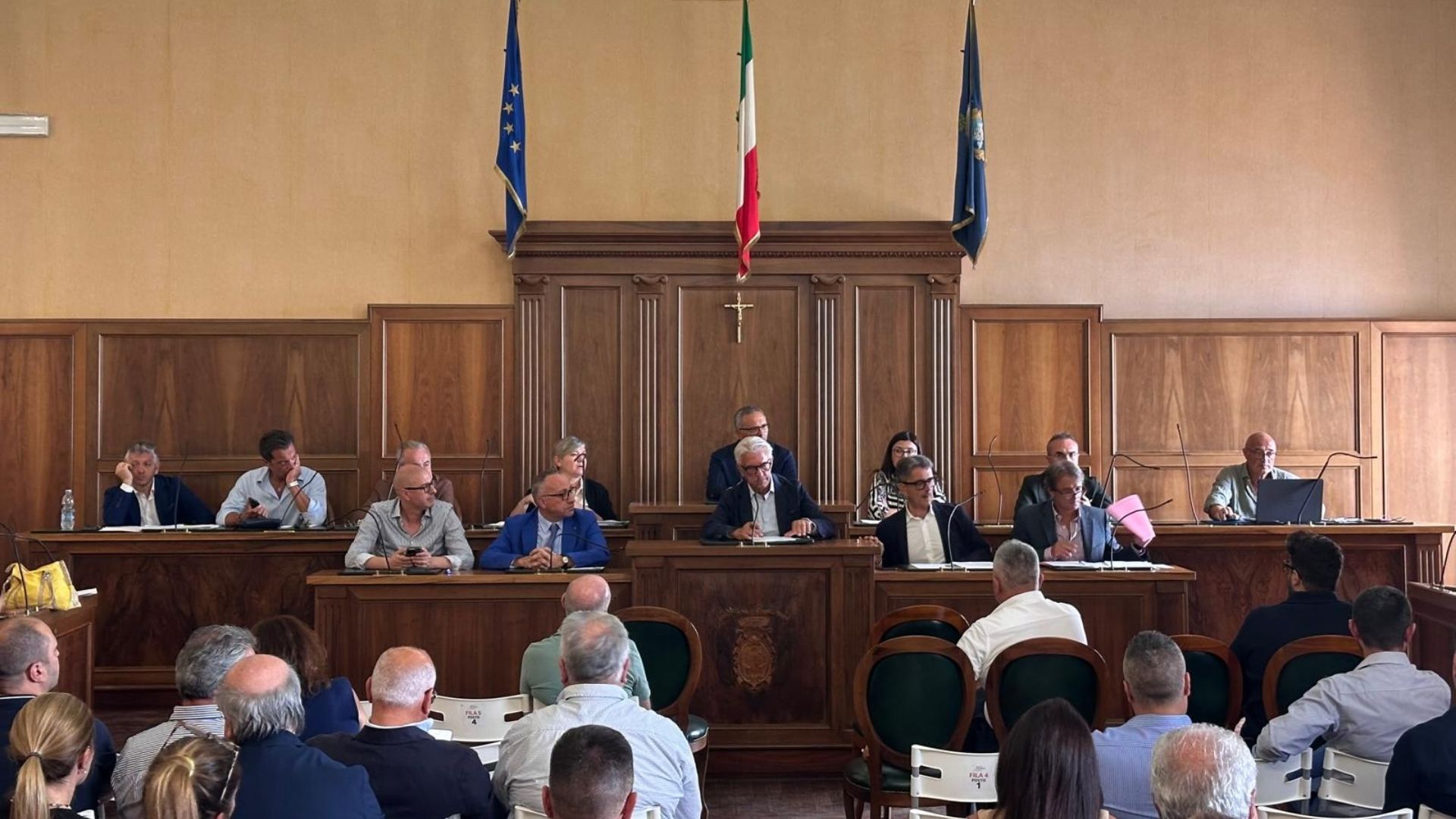 L’assemblea dei sindaci della Provincia di Salerno approva all’unanimità il consuntivo 2024