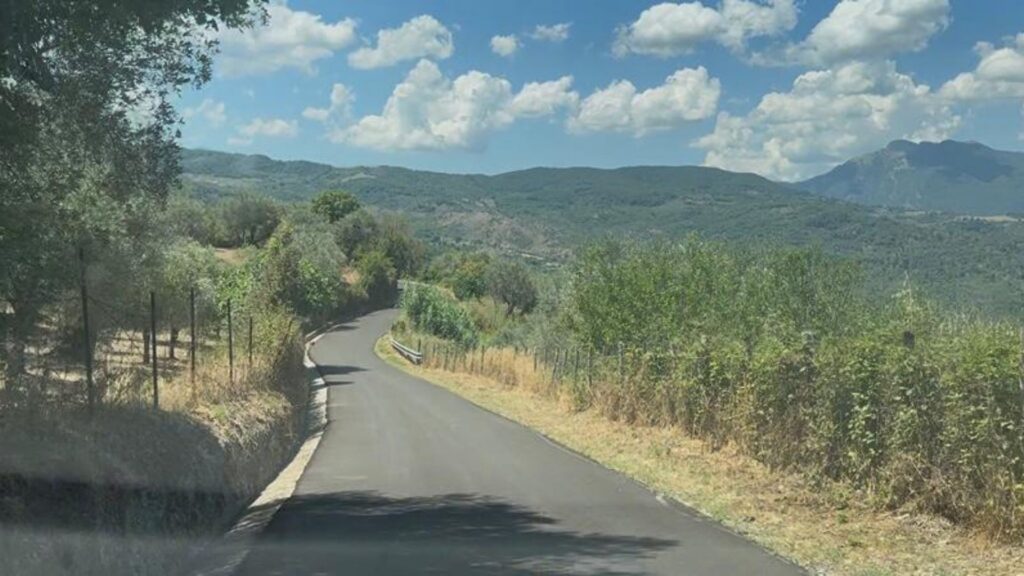 Inaugurata la strada comunale Fangiola: nuovo collegamento tra Roscigno Vecchia ed Isca Tufolo