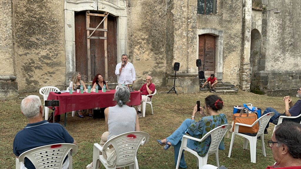 Il romanzo “Tuono” di Gaetanina Longobardi presentato a Roscigno Vecchia