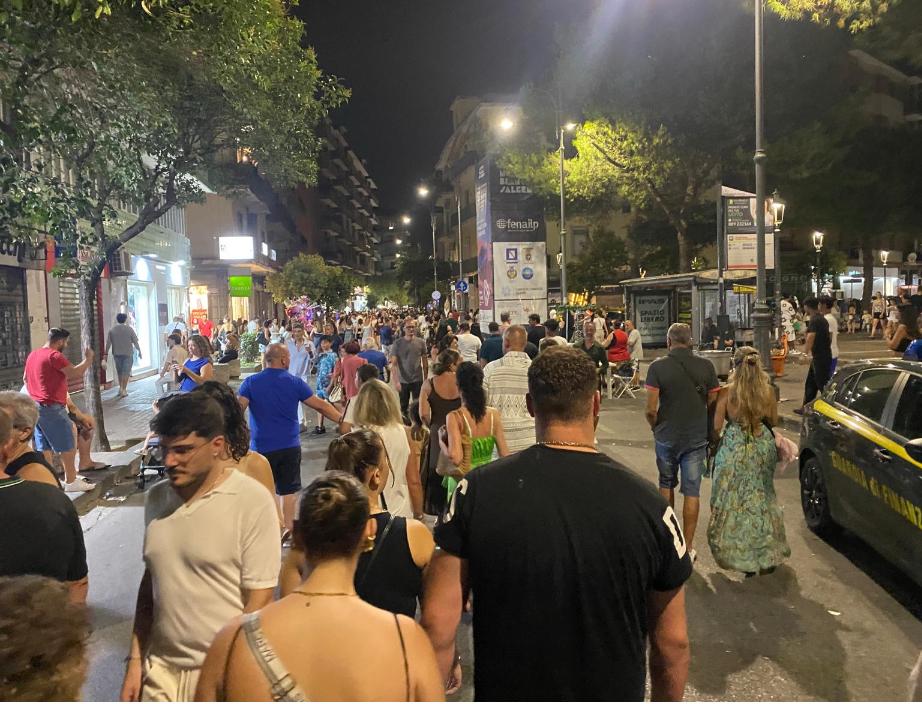 Notte bianca Salerno: un successo straordinario. Boom di presenze e incassi da Mercatello a Torrione