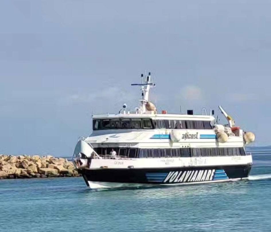 Al via domani i collegamenti marittimi del Metrò del Mare: due linee attive lungo la costa cilentana e amalfitana